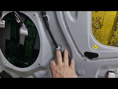 Видео: шумоищоляция дверей.Toyota Alphard
