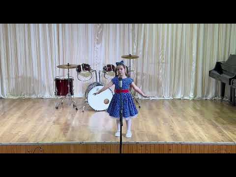 Видео: Olha Samoiliuk/Надія Стариш 6 років "Черевички" Зоряна Мартин, Ольга і Тетяна Денисенко/"ЯШМ", 2025.