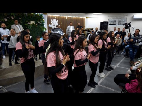Видео: Танц младеж църква епц 3  гр  Ихтиман