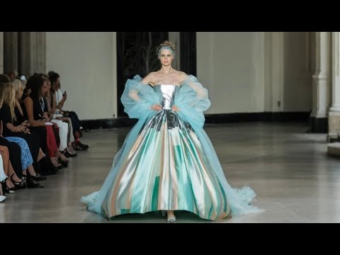 Видео: GEORGES CHAKRA Потрясающее шоу на подиуме22!