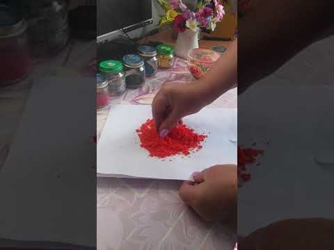 Видео: Как покрасить манку в разные цвета