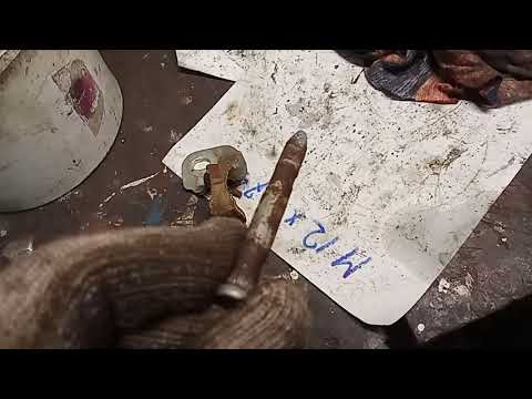 Видео: Петля двери