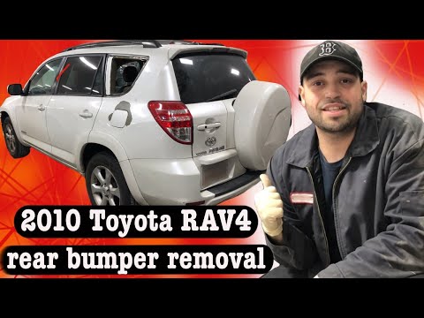 Видео: Снятие заднего бампера Toyota RAV4 2010 года
