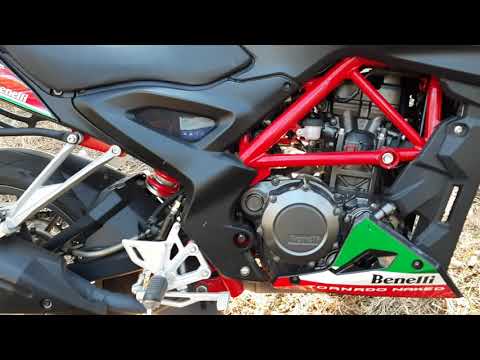 Видео: Benelli TNT 25 небольшой обзор мотоцикла