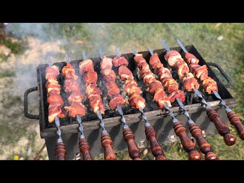 Видео: Как приготовить шашлык из Свиной шеи!!!Быстрый маринад!!!