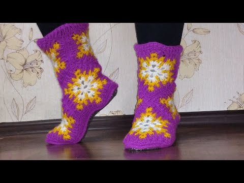 Видео: Тапочки сапожки крючком. Красивый  мотив. How to crochet home slippers, boots. Мастер класс