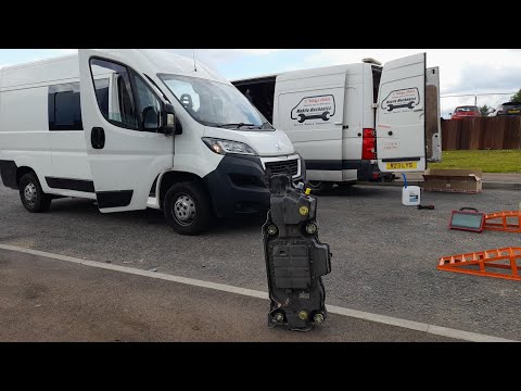 Видео: Peugeot Boxer 2.0 P20E8 Давление мочевины слишком низкое: замена бака DEF Adblue