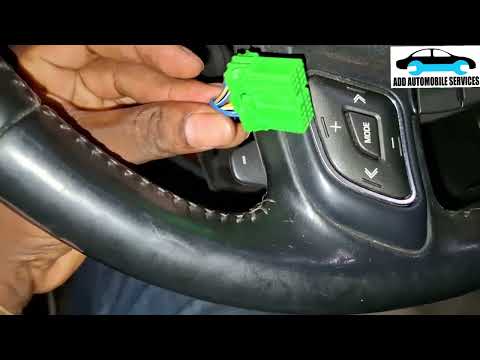 Видео: Range Rover 2014 года. Потеряна связь с блоком ABS.