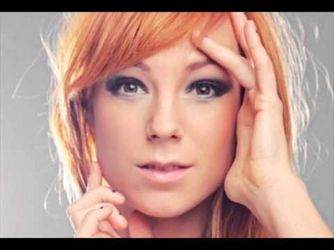 Видео: Алиса Тарабарова - Улыбнись