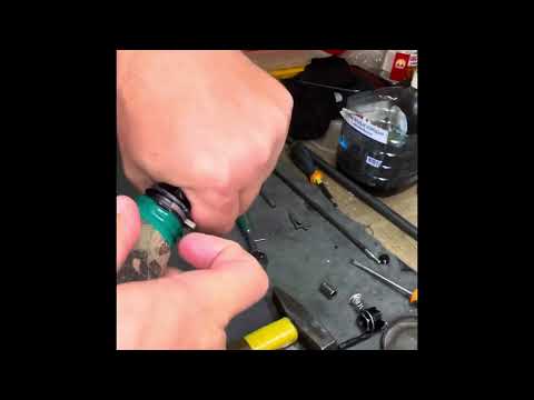 Видео: Обслуживание ружья Вектор.Сборка.