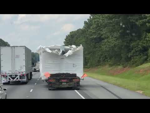 Видео: Дальнобой США. Hе могу проехать через рельсы, a впереди бугор.
