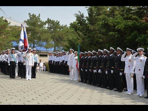 Видео: торжественный выпуск офицеров и мичманов в ЧВВМУ им. Нахимова 2018