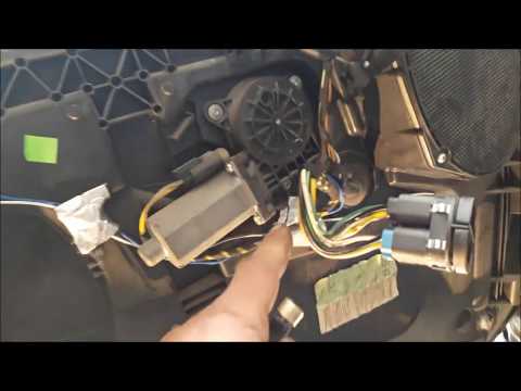 Видео: Двери авто не закрываются центральный замок Форд Фиеста. Car Doors Do Not Lock Ford Central Lock.