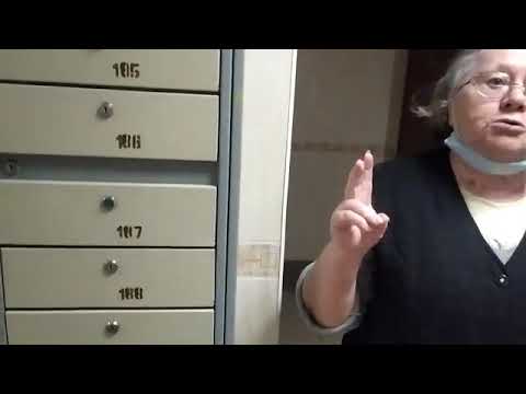 Видео: РАЗ ПОСТОРОННИЙ, ЗНАЧИТ ПРЕСТУПНИК! БОРЗАЯ КОНСЬЕРЖКА ЛЕЗЕТ К ЛИФТОВИКУ И ГРОЗИТСЯ ВЫЗВАТЬ ПОЛИЦИЮ!