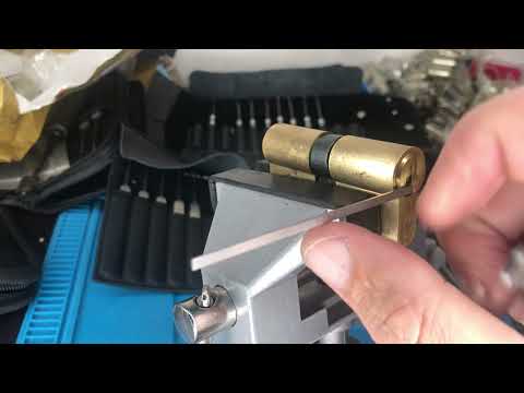 Видео: Вскрытие замка mauer. Английский профиль 5 пинов 1.часть