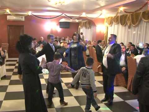 Видео: Ниямеддин Мусаев в Киеве поет на юбилее у Рашида Исаева