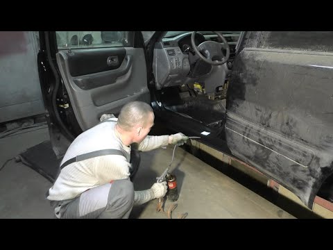 Видео: Honda CR-V пороги в полиуретановый герметик, обработка порогов