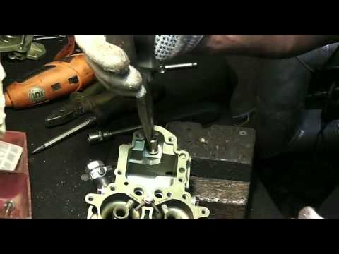 Видео: Светлов ремонт карбюратора  к151 часть  2