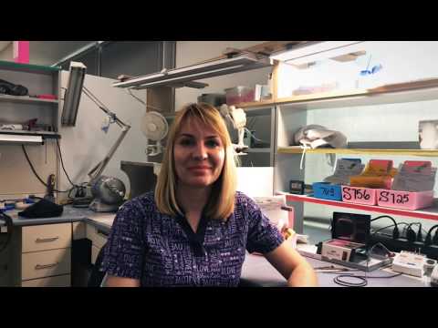 Видео: Зубные техники в Канаде