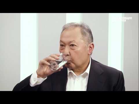 Видео: «Лукашенко спросил: „Комаров не сильно боишься?“» Большое интервью экс-президента Кыргызстана