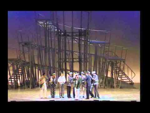 Видео: Мюзикл 12 стульев Ход конем