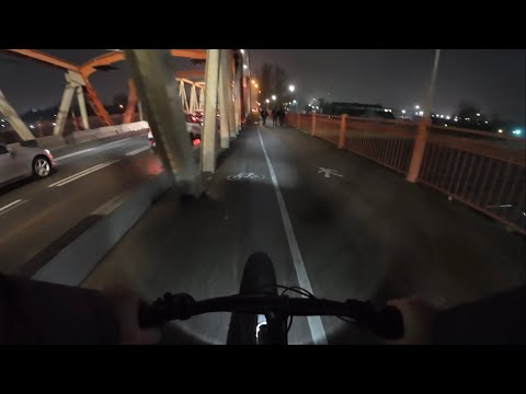 Видео: Реальный Калининград. Рано утром через пробки до парка Южный на велосипеде 05.12.24