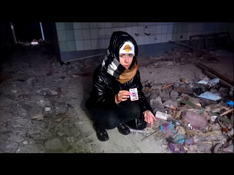 Видео: НАШЛИ КАТАКОМБЫ! ПОТЕРЯЛИ АНЮ...