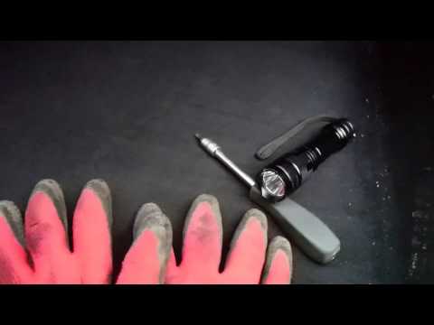 Видео: Моторчик печки Mercedes W212 ешка / Blower motor removal Mercedes E-class