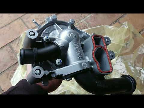 Видео: Замена помпы на W204, C250 - Diesel. @Sergtv