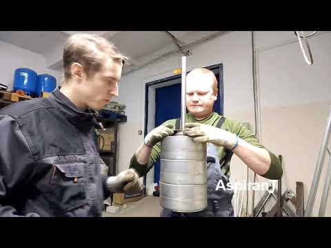 Видео: Разбор вертикального насоса. Как уменьшить напор ! Регулировка торцевого уплотнения ( сальника)