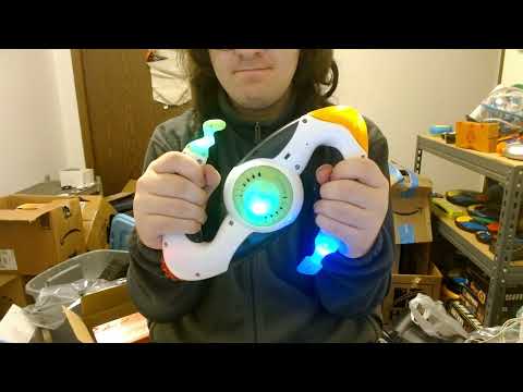 Видео: Демонстрации тестового режима загрузки Bop It
