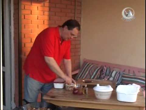 Видео: Мужская Еда - 2.18 - Шашлыки из говяжей вырезки и лисички