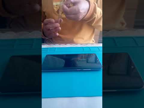 Видео: Установка защитного стекла на Huawei P30 Pro