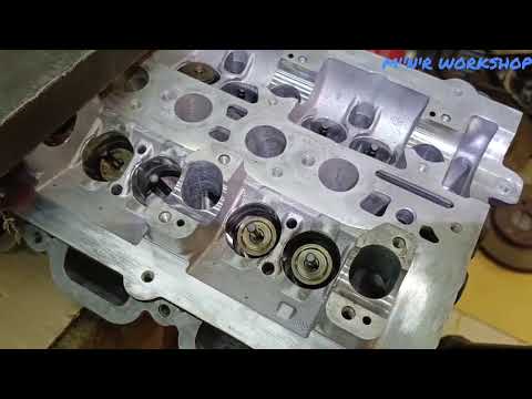 Видео: JAGUAR XJ 3.0 SUPERGARGER. Ремонт двигателя