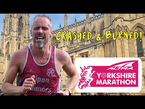 Видео: Разбитый и сгоревший на Йоркширском марафоне Altra | Невероятная поддержка | Гонка из двух половин!
