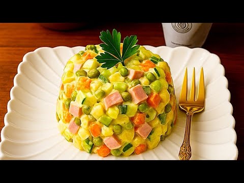 Видео: 🍀Салат  🥗 Оливье 🥗Потрясающе вкусный салат 🥗 Оливье 💯#food #рекомендации #вгостяхуриты 