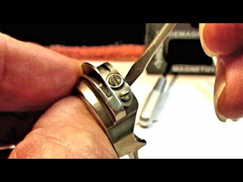 Видео: Как чистить и настраивать шпульный колпачок Singer Class 66, например, модель 327K