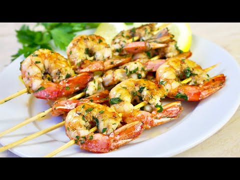 Видео: Вы больше никогда не будете жарить креветки! Так они вкуснее. Шашлык из креветок.