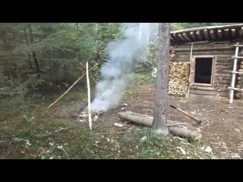 Видео: лесная избушка - завершение строительства и начало подготовки к зиме