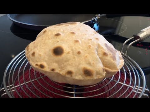 Видео: Chapatti  - Cooking with dasa Goswami / Чапати - Готовим с Госвами