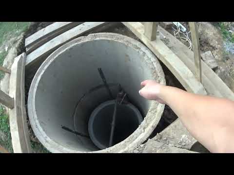 Видео: а на сколько нужно углублять мелкий колодец на плывуне