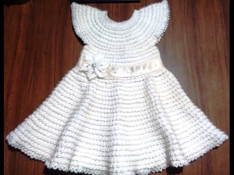 Видео: Платье для девочки. 1 год.