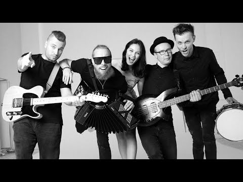 Видео: #3 Один день из жизни гитариста профессиональной кавер группы. Чем кормят музыкантов на выступлении?