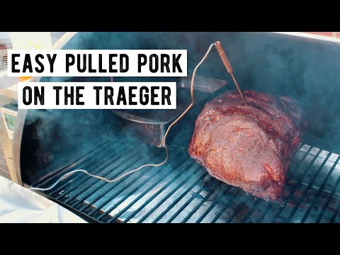 Видео: Рецепт копченой свиной лопатки Traeger для начинающих — вкуснейшая рваная свинина!