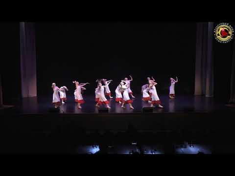 Видео: Шоу-балет "Алиса" - Русский танец