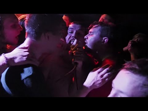 Видео: шумные и угрожающие выходки @ ГАЗЕЛЬ против СМЕРТИ @ Красноярск 2022-07-05