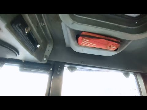 Видео: PRONAR 82 tsa- сделал полку под аптечку.