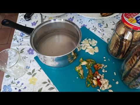 Видео: ВКУСНЫЕ СИНИЕ С ХРЕНОМ!заготовка на зиму