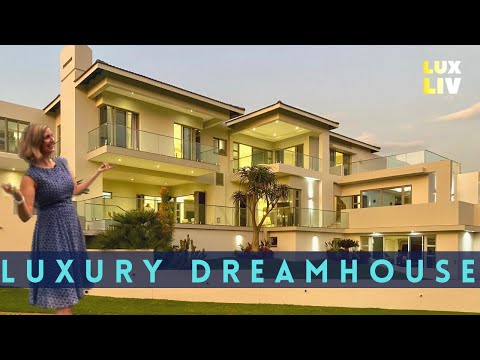 Видео: Ультрасовременный дом в гольф-клубе Waterkloof | РОСКОШНЫЙ ТУР
