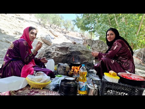 Видео: Женщины-кочевницы. Безземельные, больше похожие на ветер. Готовят еду. Часть 2.